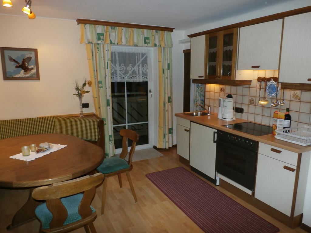 Ferienwohnung Hausmenneweger Annaberg im Lammertal Zimmer foto