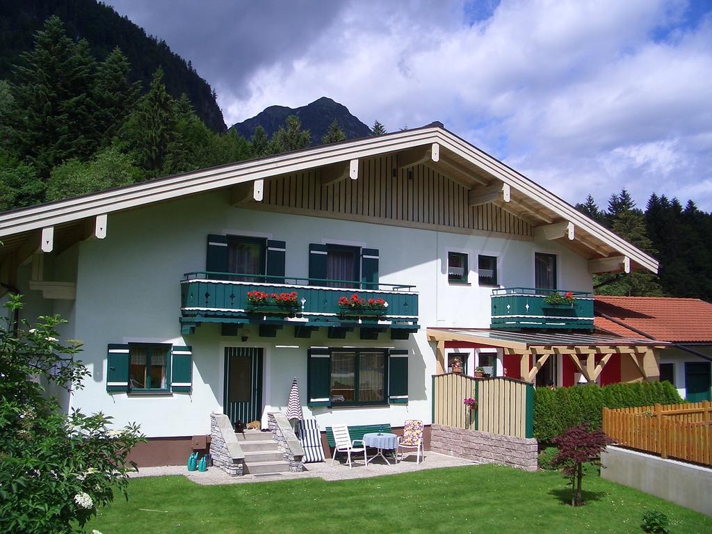 Ferienwohnung Hausmenneweger Annaberg im Lammertal Zimmer foto